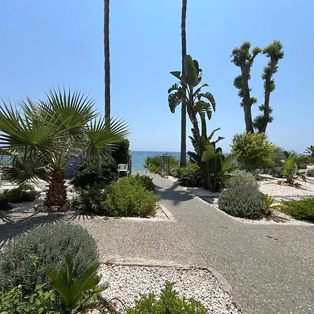 Sea Breeze Court Apartament Limassol