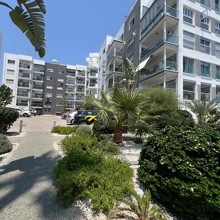 Sea Breeze Court *