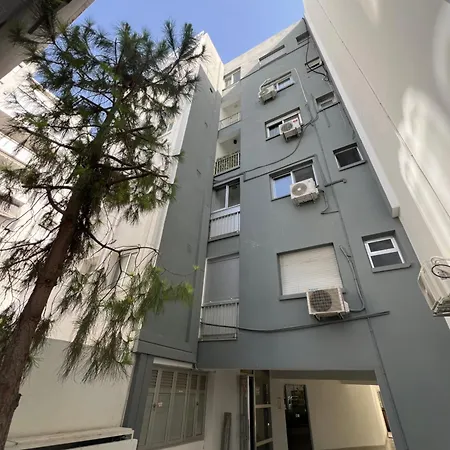 Sea Breeze Court דירה *