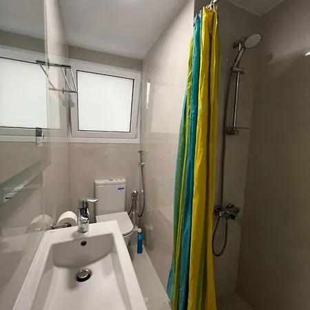 Apartment Sea Breeze Court *