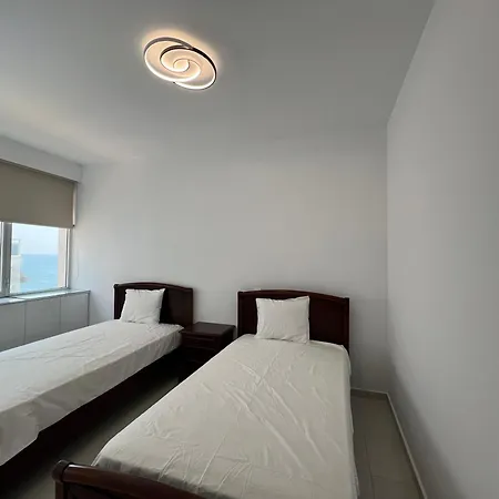 Sea Breeze Court Appartement *
